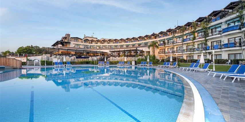 Unigenç Turizm - Armas Labada