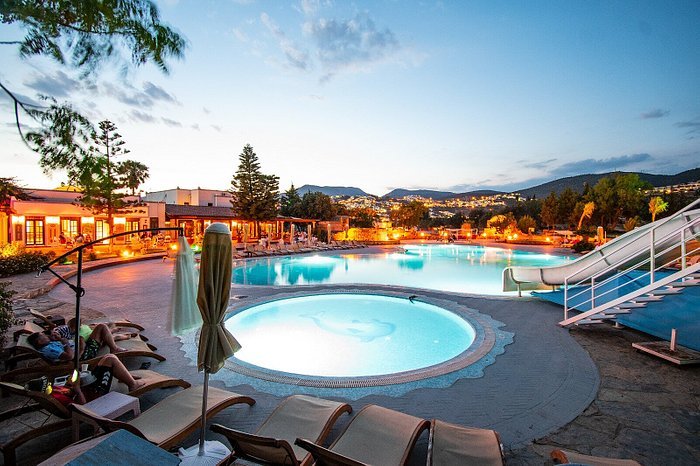 Unigenç Turizm - Historical Museum Resort