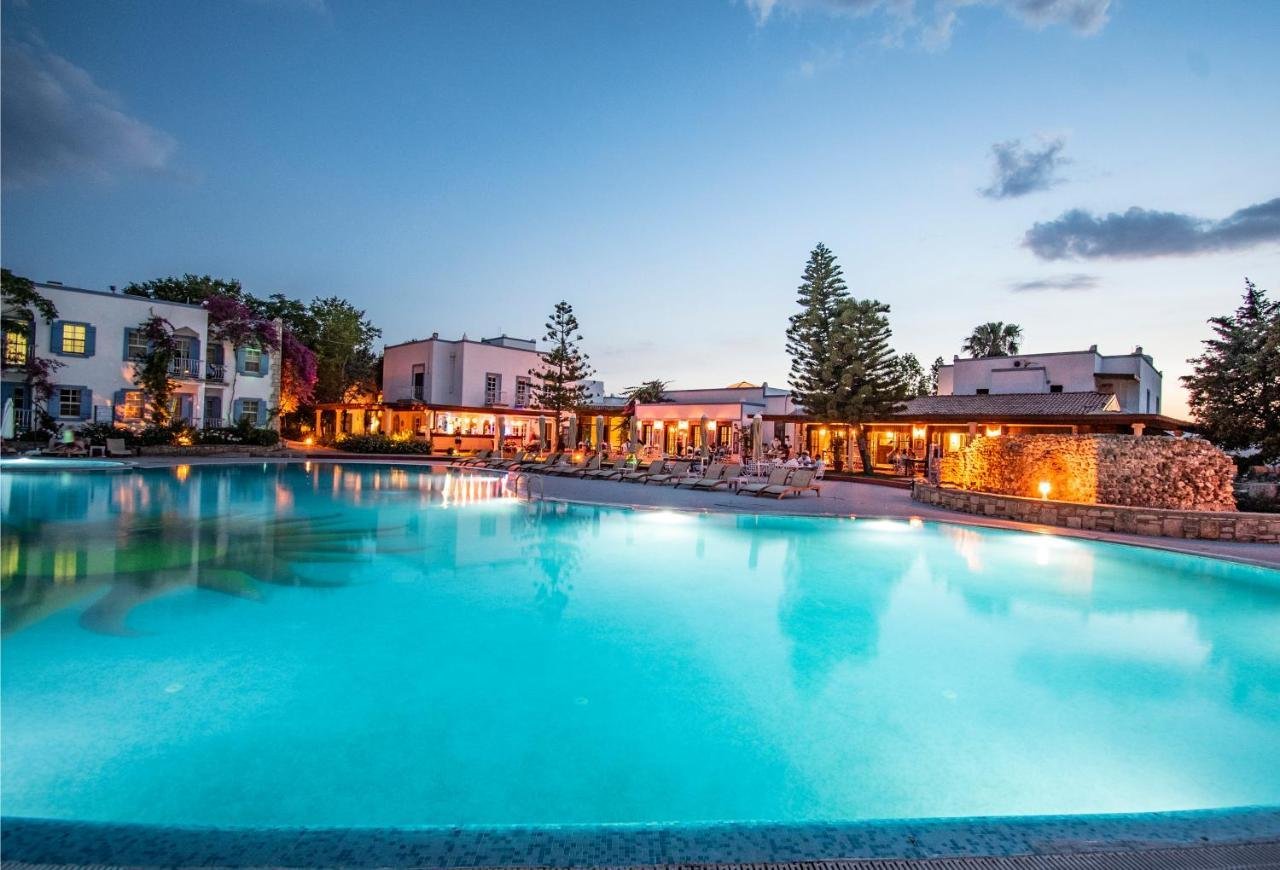 Unigenç Turizm - Historical Museum Resort