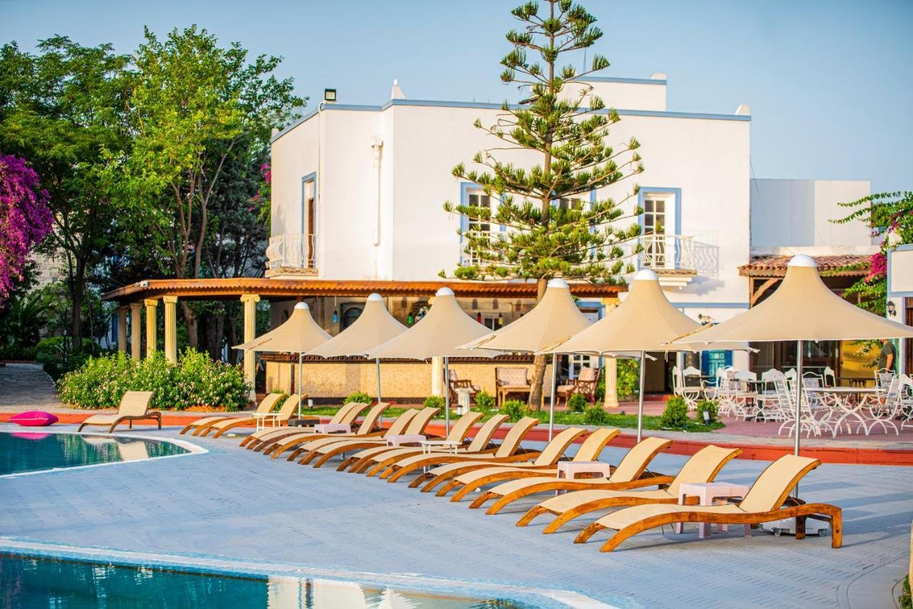 Unigenç Turizm - Historical Museum Resort