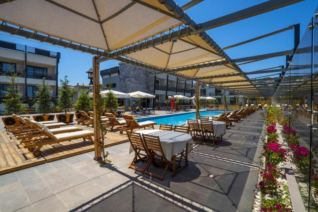 Unigenç Turizm - Kosa Otel Çeşme