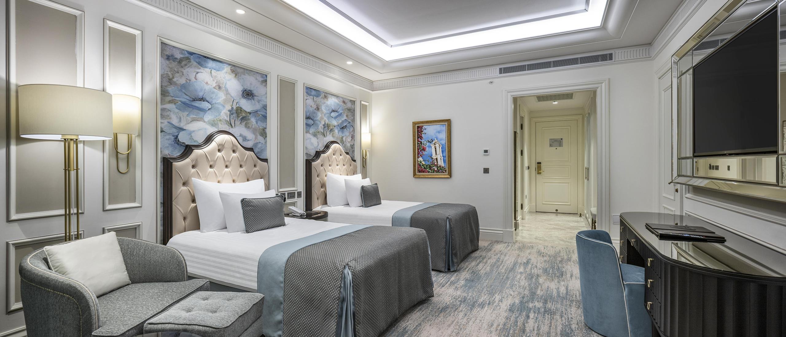 Uni Genç Turizm - Merit Royal Diamond Hotel & Casino & Spa