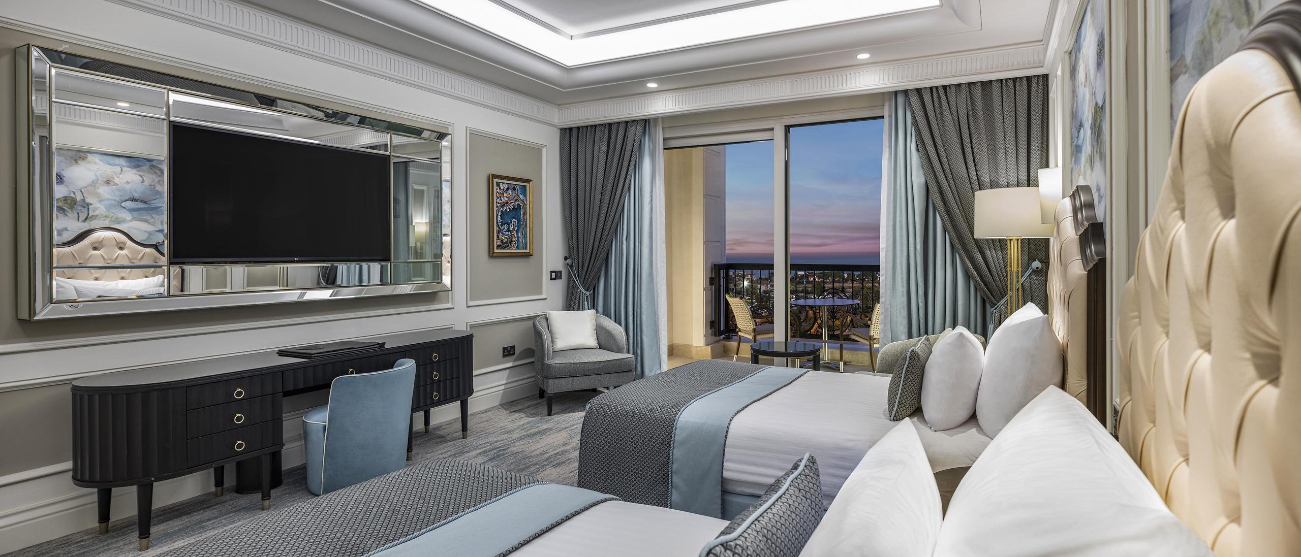 Uni Genç Turizm - Merit Royal Diamond Hotel & Casino & Spa