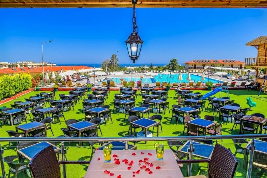 Unigenç Turizm - Riverside Garden Resort