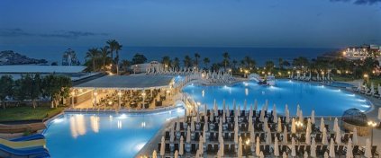 Unigenç Turizm - Acapulco Resort Convention SPA Hotel