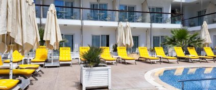 Unigenç Turizm - Lizbonia Otel Çeşme