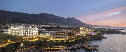 Uni Genç Turizm - Merit Royal Diamond Hotel & Casino & Spa