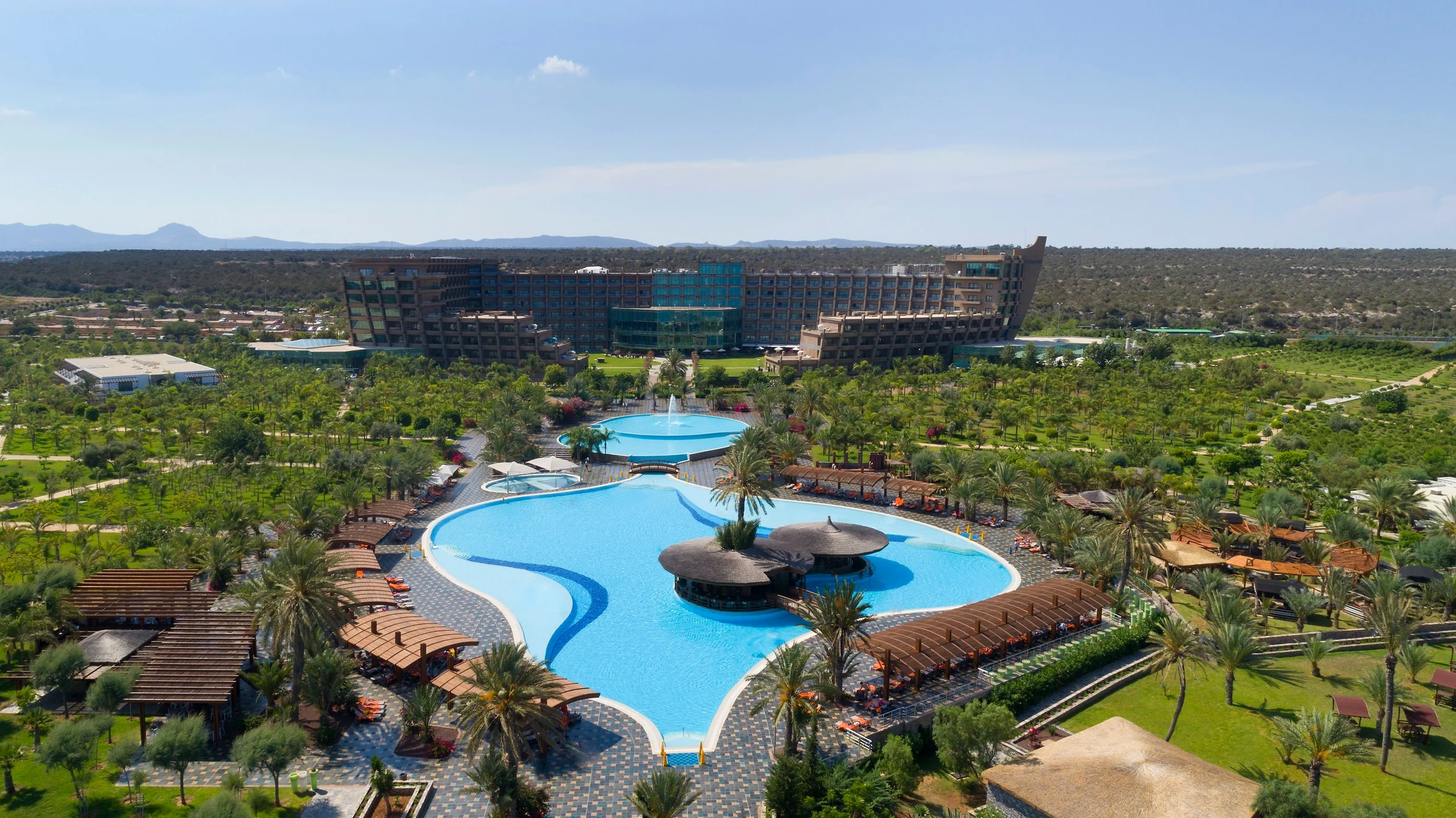 Uni Genç Turizm - Nuh'un Gemisi Deluxe Hotel & Spa