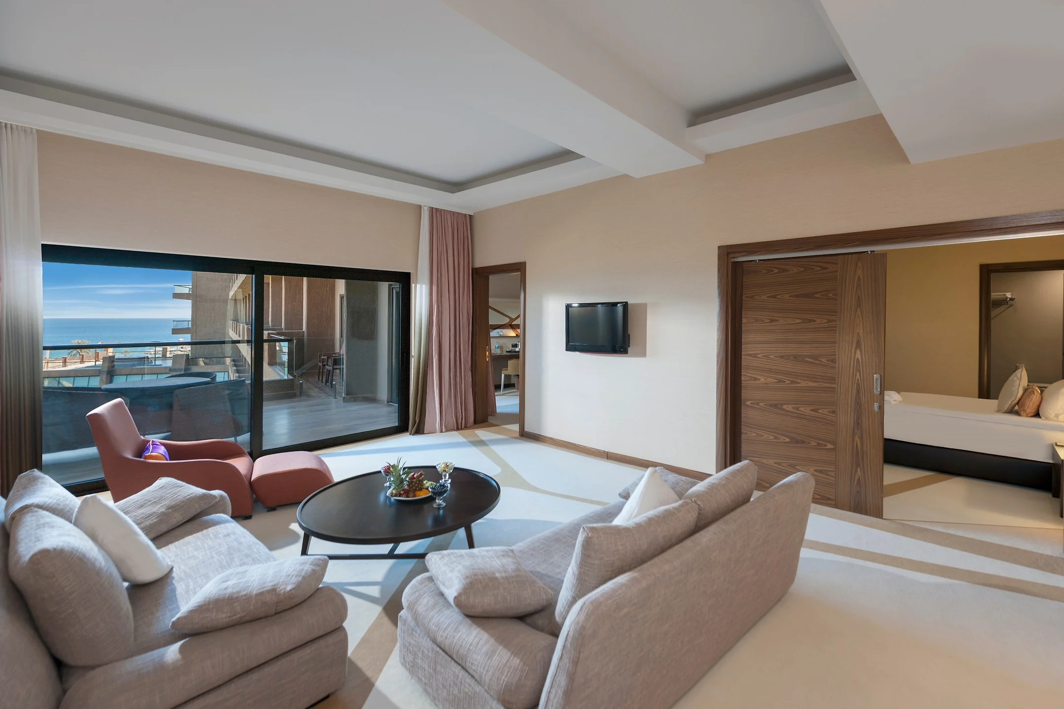 Uni Genç Turizm - Nuh'un Gemisi Deluxe Hotel & Spa