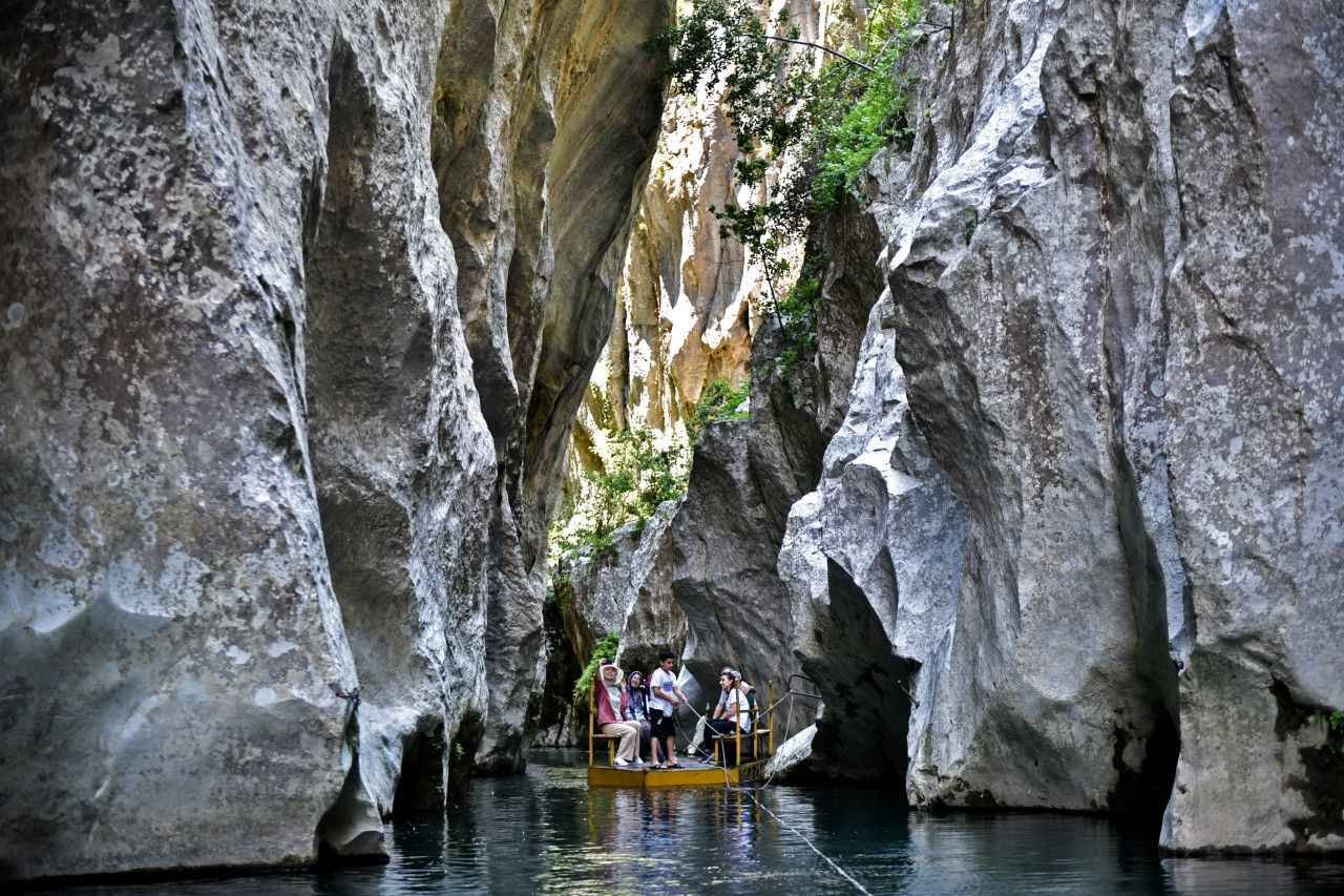 Unigenç Turizm - Turkuaz Gölü - Ermenek - Karaman - Sille - Saklı Cennet Turu