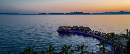 Uni Genç Turizm ®  Ankara Kalkışlı Günübirlik ve Konaklamalı Turlar | Yurtiçi ve Yurtdışı Tatil Turları | Kültür Turları | Otel Rezervasyonu | Yurtiçi ve Yurtdışı Uçak Bileti |